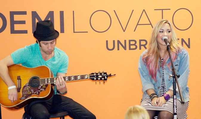 Demi Lovato pic #537765