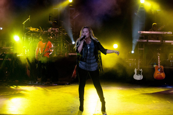 Demi Lovato pic #554824
