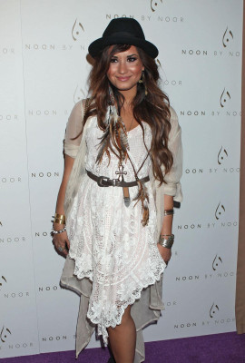 Demi Lovato pic #410036