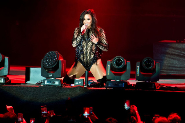 Demi Lovato – Performing at Redfestdxb Festival in Dubai 