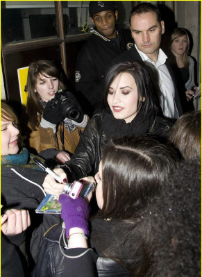 photo 8 in Demi Lovato gallery [id369212] 2011-03-10 00:00:00