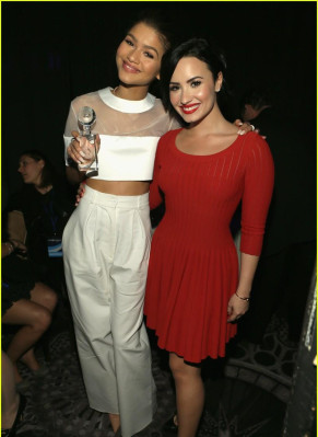Demi Lovato pic #801703