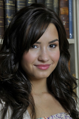 photo 19 in Demi Lovato gallery [id245592] 2010-02-24 00:00:00