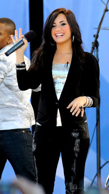photo 26 in Lovato gallery [id266946] 2010-05-27 00:00:00