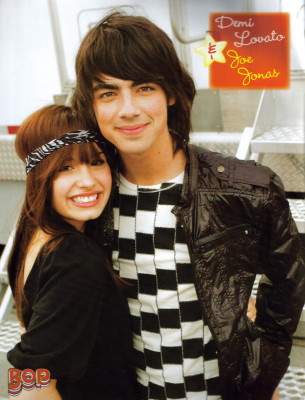 Demi Lovato pic #389423