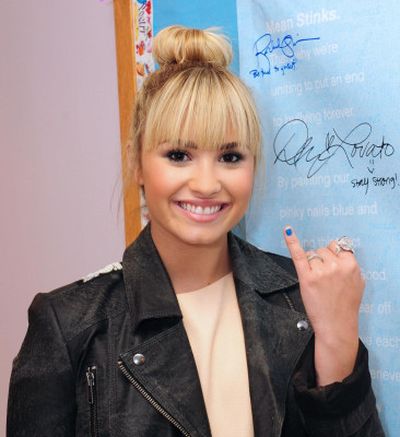 Demi Lovato pic #574222