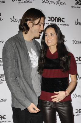 photo 3 in Demi Moore gallery [id385766] 2011-04-19 00:00:00