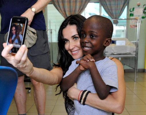 photo 24 in Demi Moore gallery [id277340] 2010-07-08 00:00:00