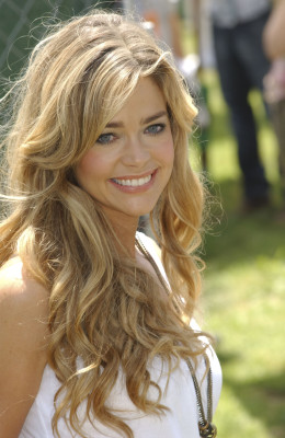 photo 4 in Denise Richards gallery [id223650] 2009-12-21 00:00:00