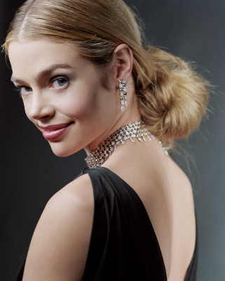 photo 4 in Denise Richards gallery [id658350] 2013-08-25 00:00:00