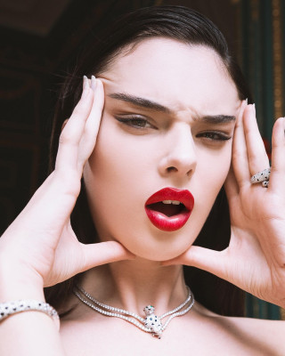 Deva Cassel