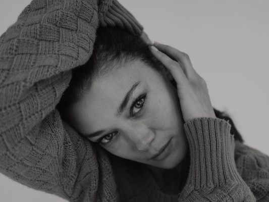 Diana Moldovan for AMI AMALIA F/W 2022