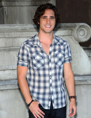 photo 5 in Diego Boneta gallery [id808599] 2015-05-24 00:00:00