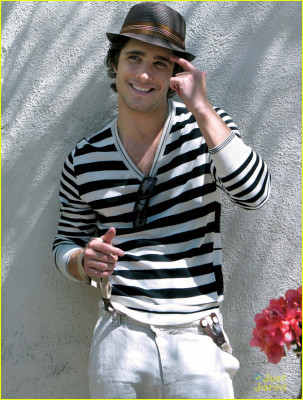 photo 17 in Diego Boneta gallery [id809771] 2015-05-31 00:00:00