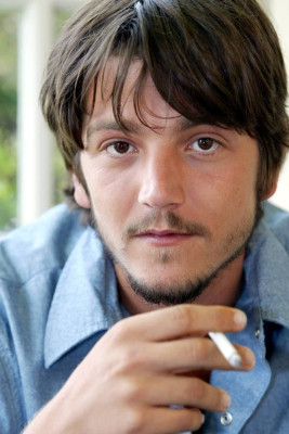 photo 4 in Diego Luna gallery [id934374] 2017-01-20 00:00:00