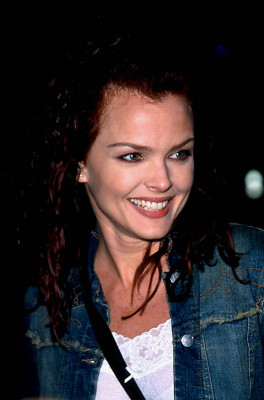Dina Meyer pic #339478