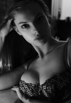 Dioni Tabbers pic #930025