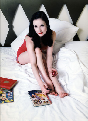 Dita Von Teese pic #170136