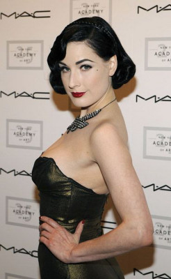 Dita Von Teese pic #180273