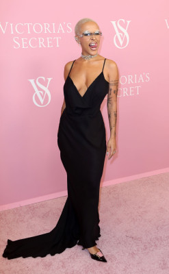 Doja Cat – Victoria’s Secret Celebrates The Tour 2023