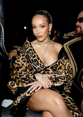 Doja Cat – at Balmain Fahion Show PFW