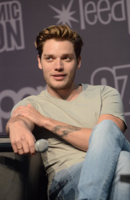 Dominic Sherwood-Oz Comic Con 2018