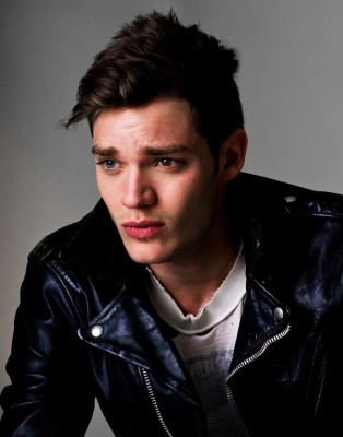 photo 15 in Dominic Sherwood gallery [id946563] 2017-03-12 00:00:00