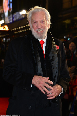 Donald Sutherland pic #843146