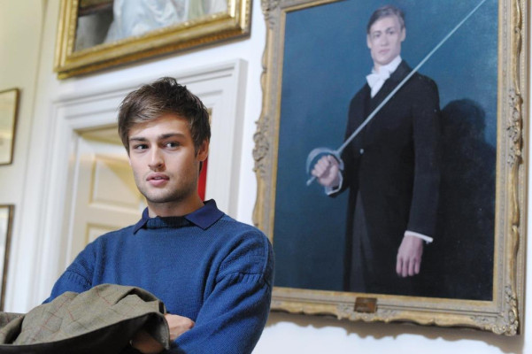 Douglas Booth pic #758595