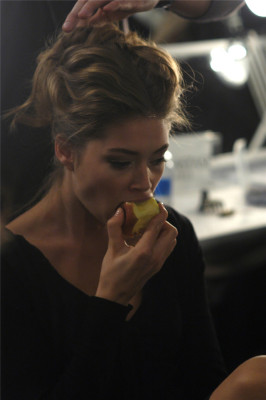 photo 3 in Doutzen gallery [id296499] 2010-09-16 00:00:00