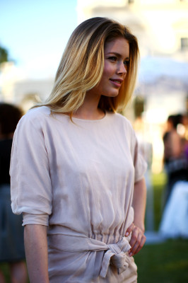 photo 13 in Doutzen gallery [id204901] 2009-11-10 00:00:00