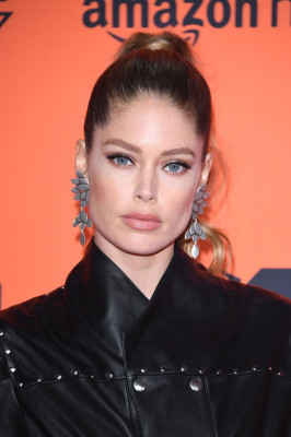 Doutzen Kroes – MTV Europe Music Awards in Seville, Spain