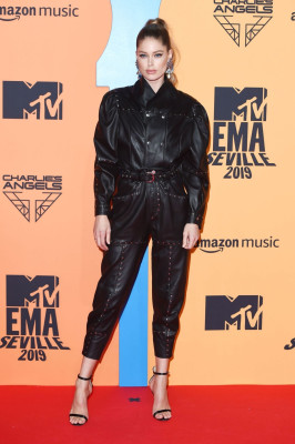 Doutzen Kroes – MTV Europe Music Awards in Seville, Spain