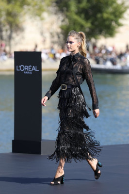 Doutzen Kroes Walks L’Oreal Fashion Show in Paris