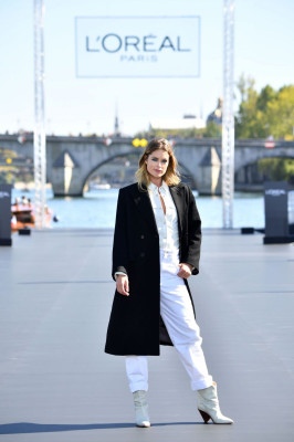 Doutzen Kroes Walks L’Oreal Fashion Show in Paris