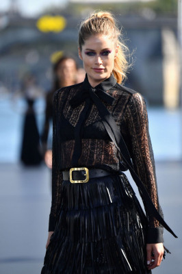Doutzen Kroes Walks L’Oreal Fashion Show in Paris