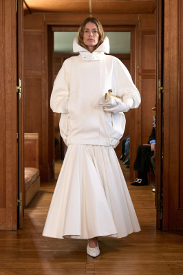 Doutzen Kroes for Jacquemus S/S 2025 Paris
