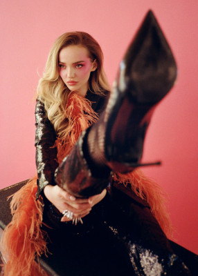 Dove Cameron by Benjo Arwas for Schön! Magazine // April 2021