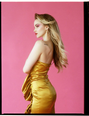 Dove Cameron by Benjo Arwas for Schön! Magazine // April 2021