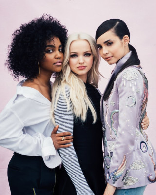 photo 15 in Dove Cameron gallery [id980969] 2017-07-12 00:00:00
