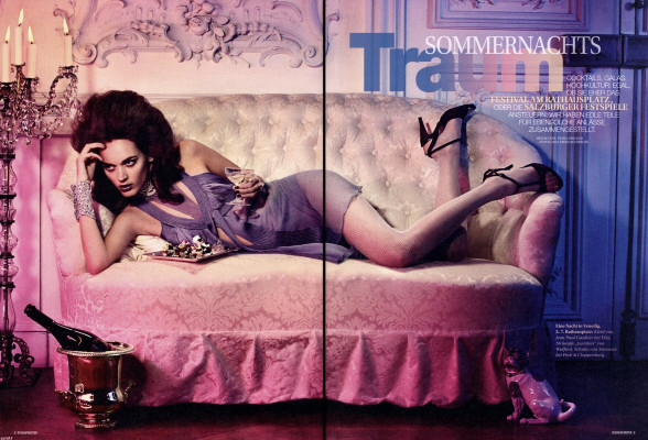 Dovile Virsilaite ~ Die Presse Schaufenster (June 26, 2009) by Anja Frers