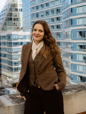Drew Barrymore by Molly Matalon for NY Times || 2021