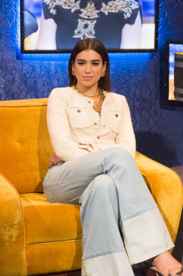 Dua Lipa - Jonathan Ross Show 10/06/2017