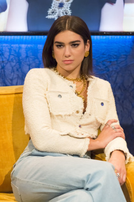 Dua Lipa - Jonathan Ross Show 10/06/2017