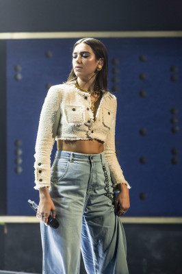 Dua Lipa - Jonathan Ross Show 10/06/2017