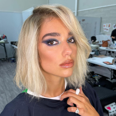 Dua Lipa - Blond Cut Style