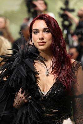 Dua Lipa – Met Gala 2024