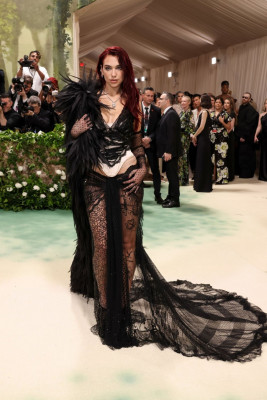 Dua Lipa – Met Gala 2024