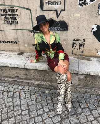 Dua Lipa pic #1099478