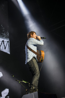 Ed Sheeran - Dubai Media City in Dubai 03/05/2015